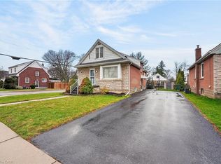 56 W 1st St, Hamilton, ON