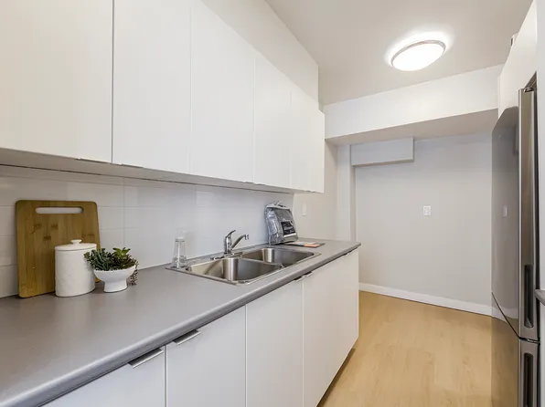 50 Driftwood Ct, Toronto, ON M3N 2R1