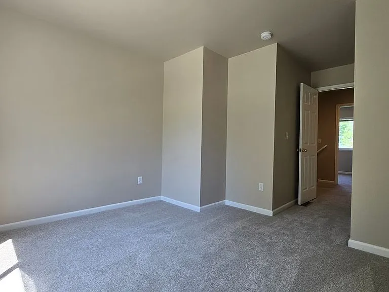 3315 Saratoga St #C — Photo 10