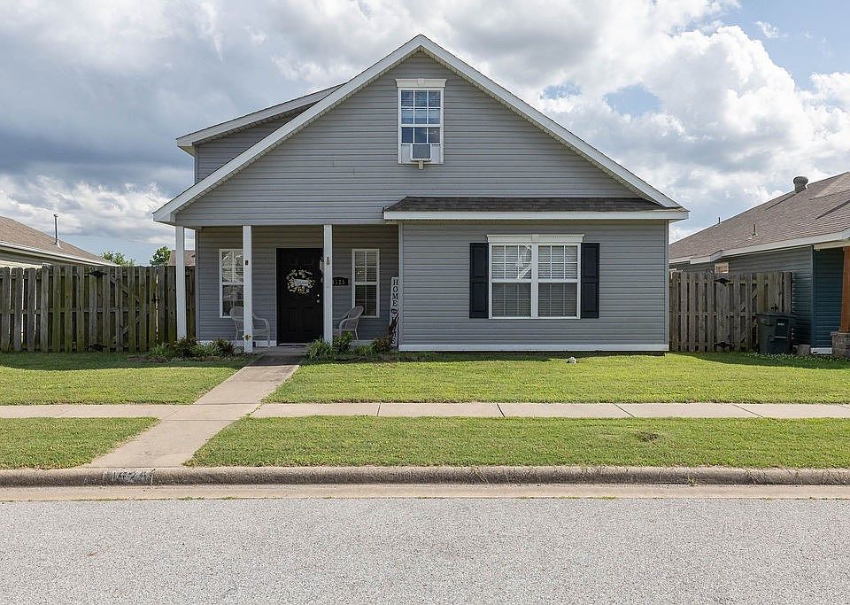 1st image of 4525 W Pecan St