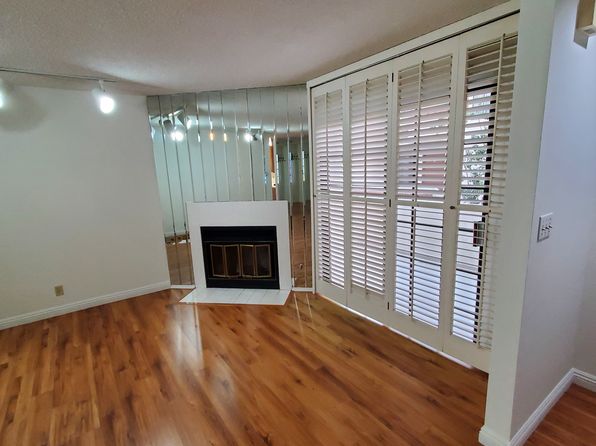 2971 Plaza Del Amo