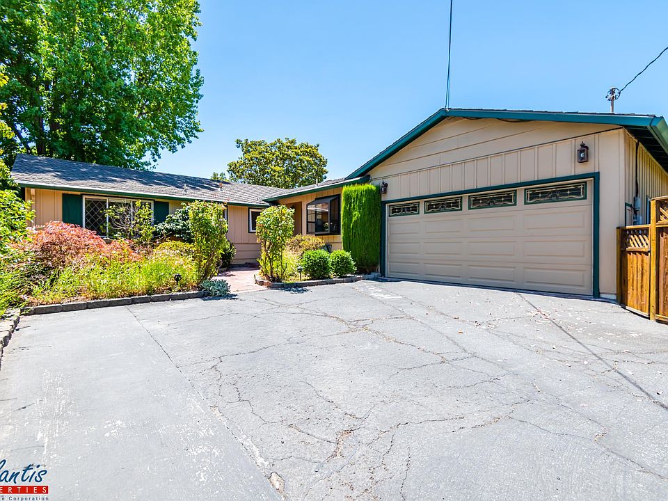 1st image of 25 Hilary Ln