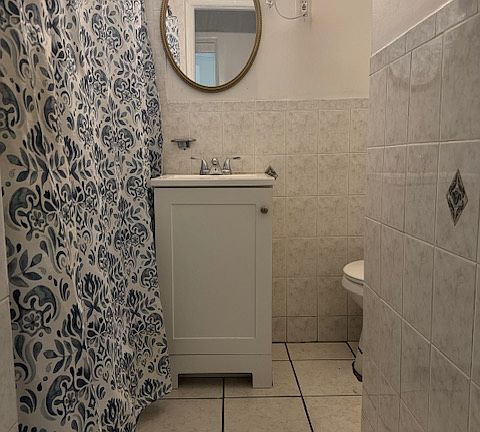 4th image of 381 Baldwin Ave #1A