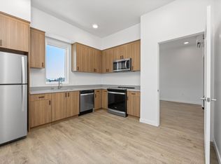 918 20th St #314, Bakersfield, CA 93301