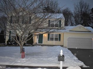 549 School House Rd, Williamstown, NJ 08094