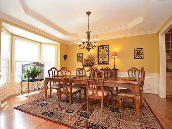 3rd image of 6608 Stableford Dr