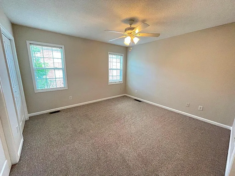930 Spring Forest Rd #B4 — Photo 12