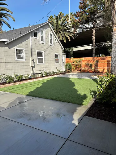 201 S Olive St Photo 1