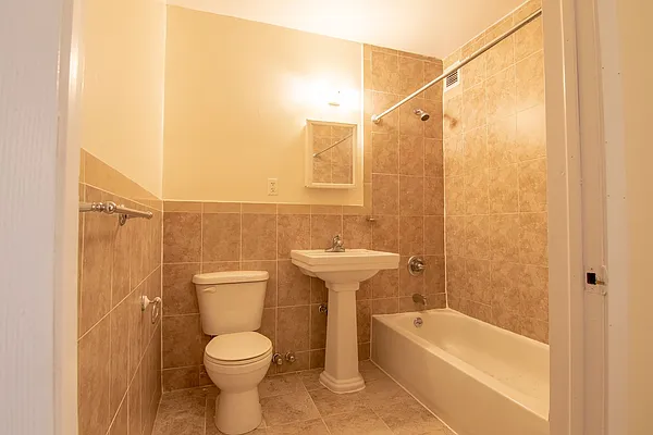 Rented by Scott Williams Realty LLC | media 31