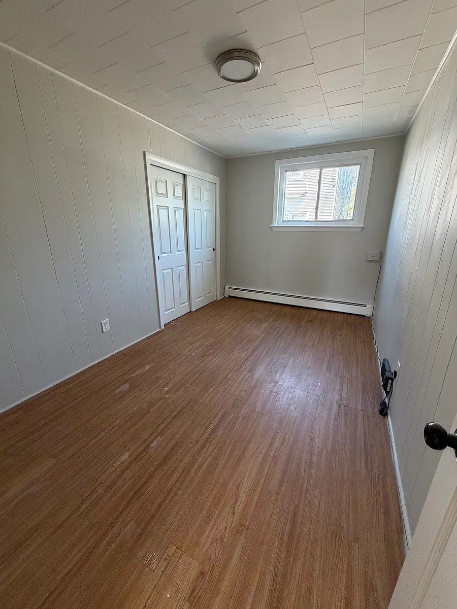 Building Photo - 18 Lincoln Ave #1