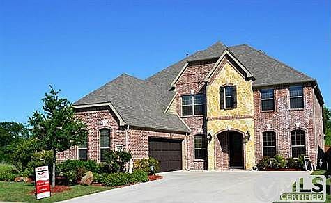1st image of 203 Crestbrook Dr