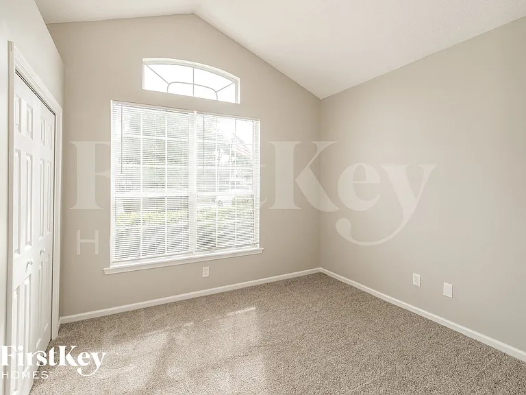 1528 Walnut Creek Dr — Photo 12