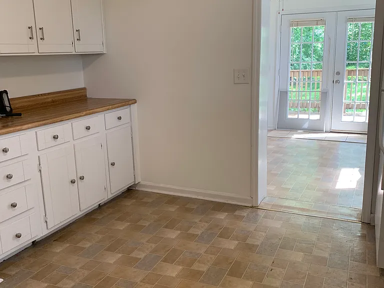 6383 Ivy St — Photo 3