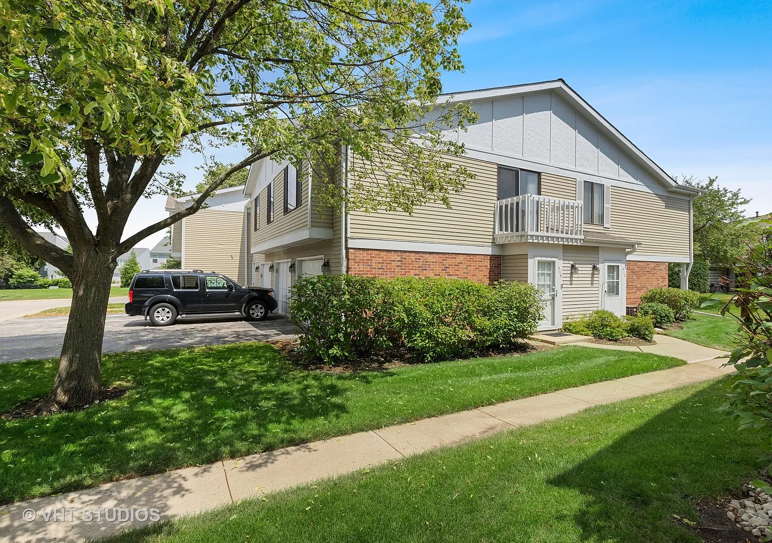 3 bed, 1125 sqft, $2,500 — Photo 1