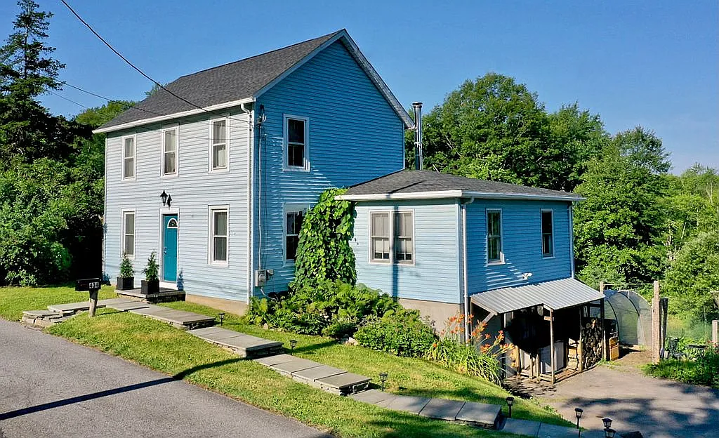 434 Joys Ln photo 1