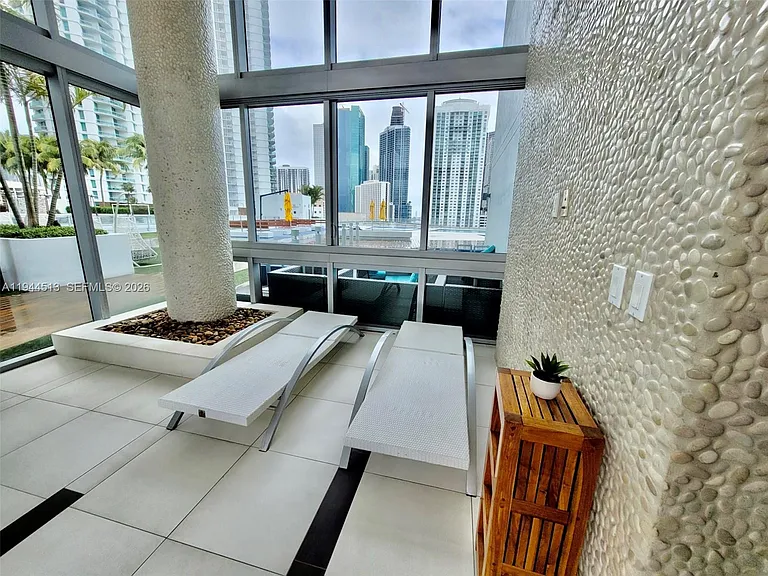 92 SW 3rd St #1808 — Photo 43