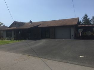 77 Shirley Donnally Rd, Oak Hill, WV 25901