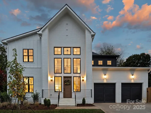 3856 Moultrie St, Charlotte, NC 28209
