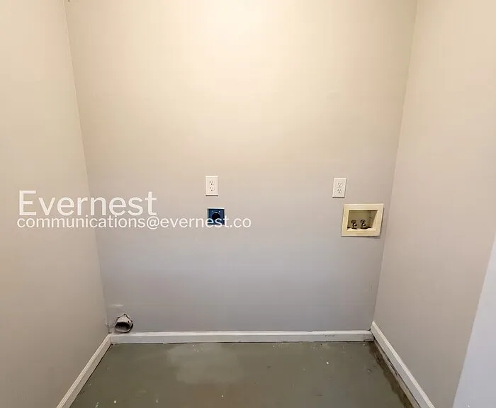 228 Nina Cir — Photo 25
