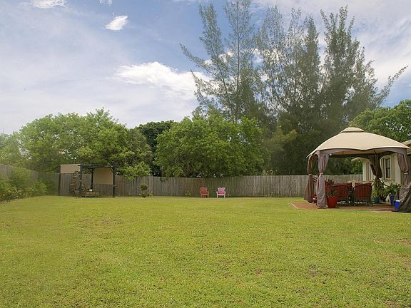 4th image of 1258 Fernlea Dr