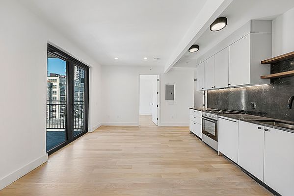 1st image of 250 Gold St #837