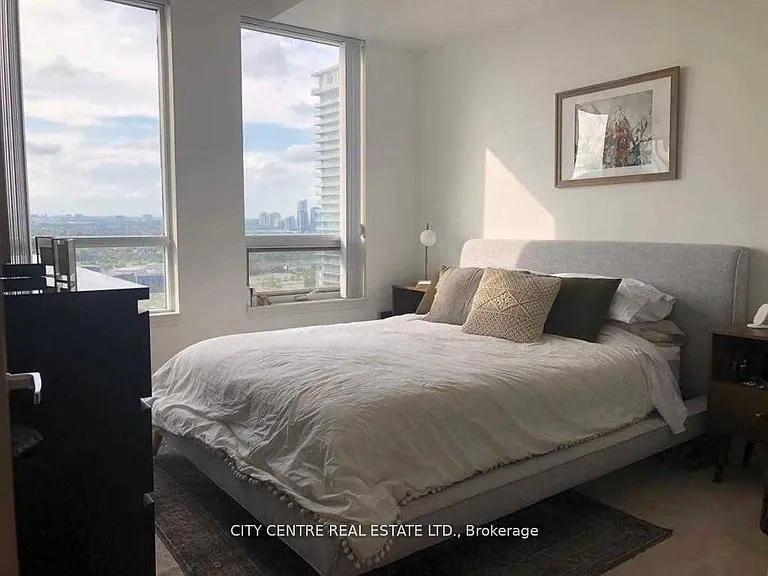388 Prince Of Wales Dr #1907 — Photo 11