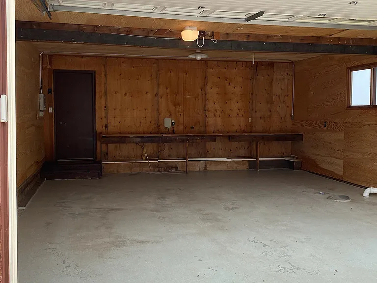 4050 E Ridge Rd — Photo 5