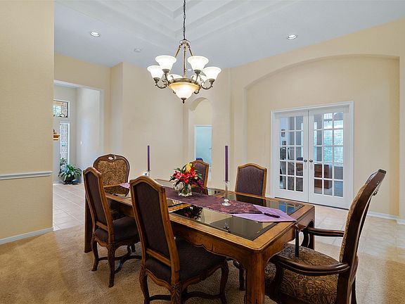 4th image of 122 S Evangeline Oaks Cir