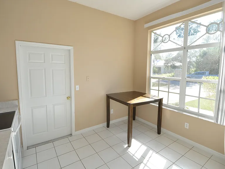 23 Primrose Ln — Photo 6