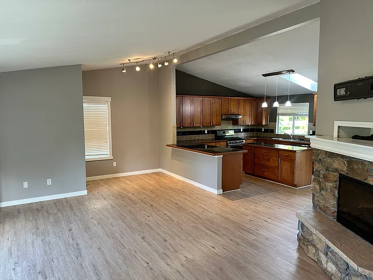 2408 98th St SE — Photo 9