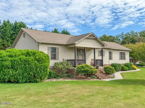 625 Riverbrook Dr, Sevierville, TN 37862