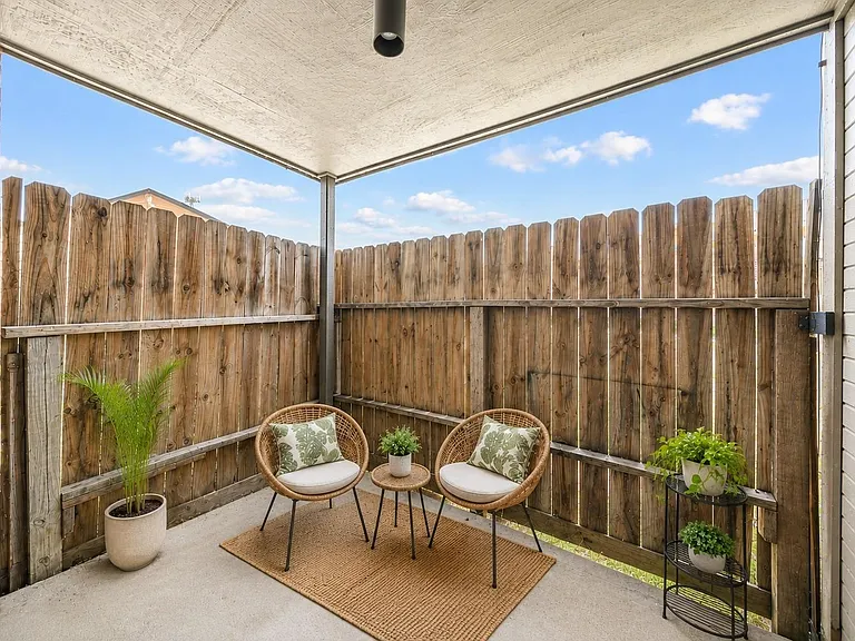 9090 S Braeswood Blvd #75 — Photo 18