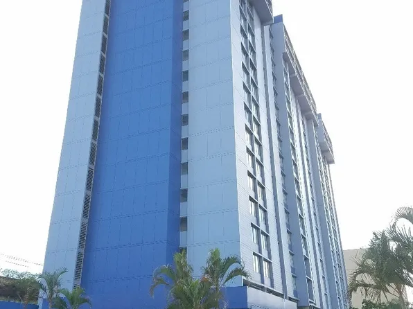 3045 Ala Napuaa Pl, Honolulu, HI