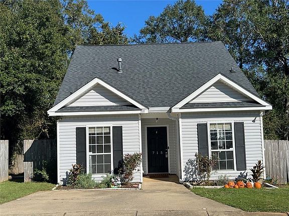 3rd image of 715 Red Willow Ct