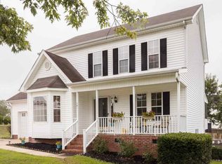 101 N Friars Chase Ln, Fuquay Varina, NC 27526