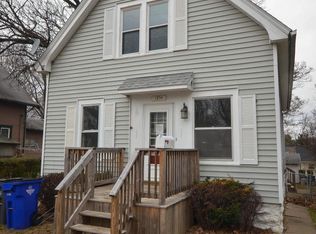 1954 Mount Vernon Rd SE, Cedar Rapids, IA 52403