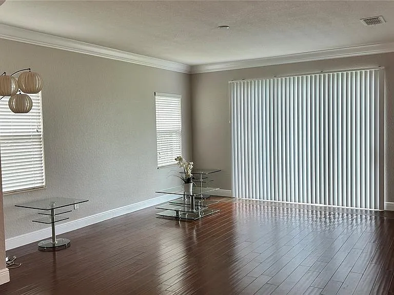 10540 Belfry Cir — Photo 3