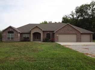 3000 W Woodie Proctor Rd, Columbia, MO 65203