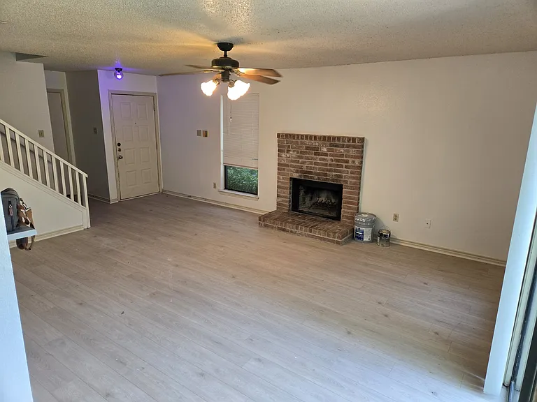 6610 Windrift Way — Photo 5