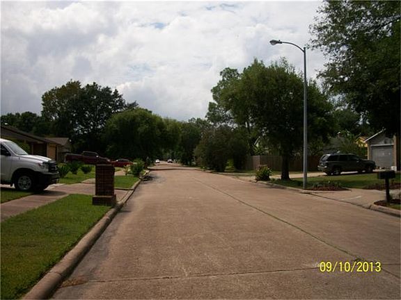 2nd image of 14618 Flair Dr