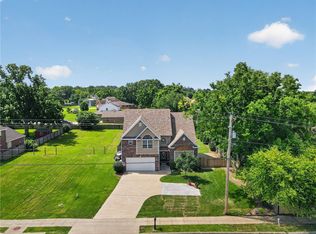 1407 NW 3rd St, Bentonville, AR 72712