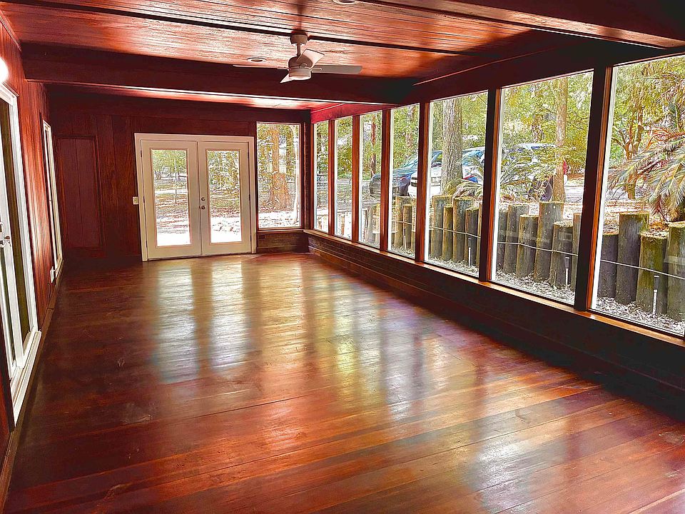 2nd image of 106 Weston Rd.