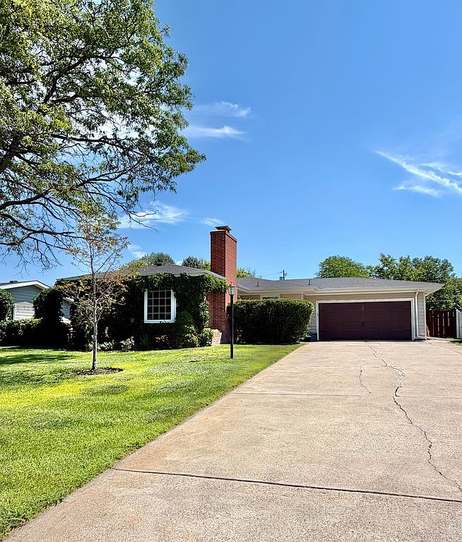 716 Lake St - Property Image