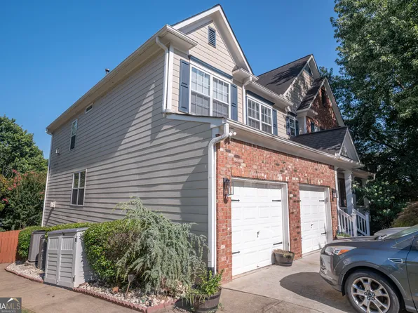 106 Woodview Ct, Woodstock, GA 30188