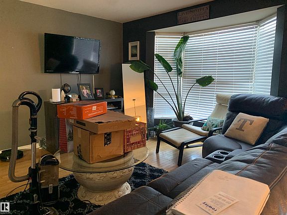 3rd image of 51551 Range Rd #212A-32