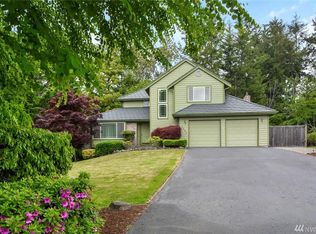 1557 NW Red Oaks Ct, Bremerton, WA 98311
