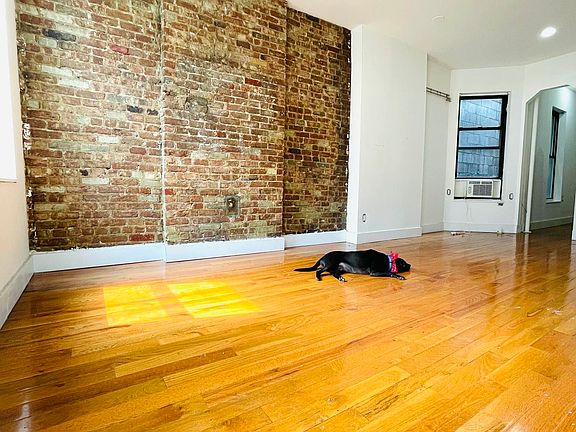 4th image of 319 E 91st St #14A