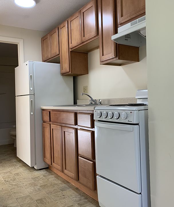 1st image of 75 Groton School Rd APT C9