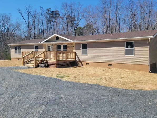 6643 Ridge Rd, Arvonia, VA 23004