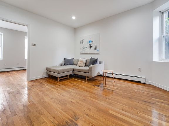 2nd image of 57 Saint Paul Ave #3L